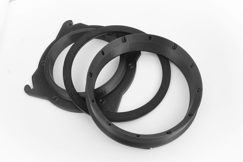 Black plastic rings